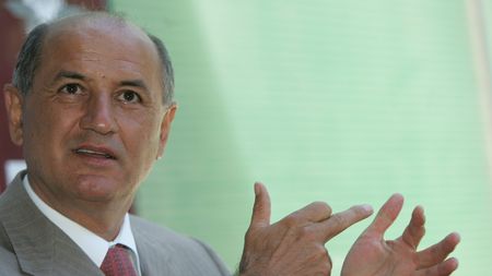 Negoiță: "Copos blufează! Nu vrea să vândă Rapidul"