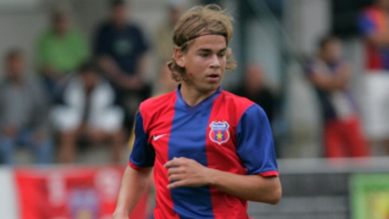 Dorinel: "O să am o discuție cu Bicfalvi! Ce a avut de ne-a dat gol!?" :)