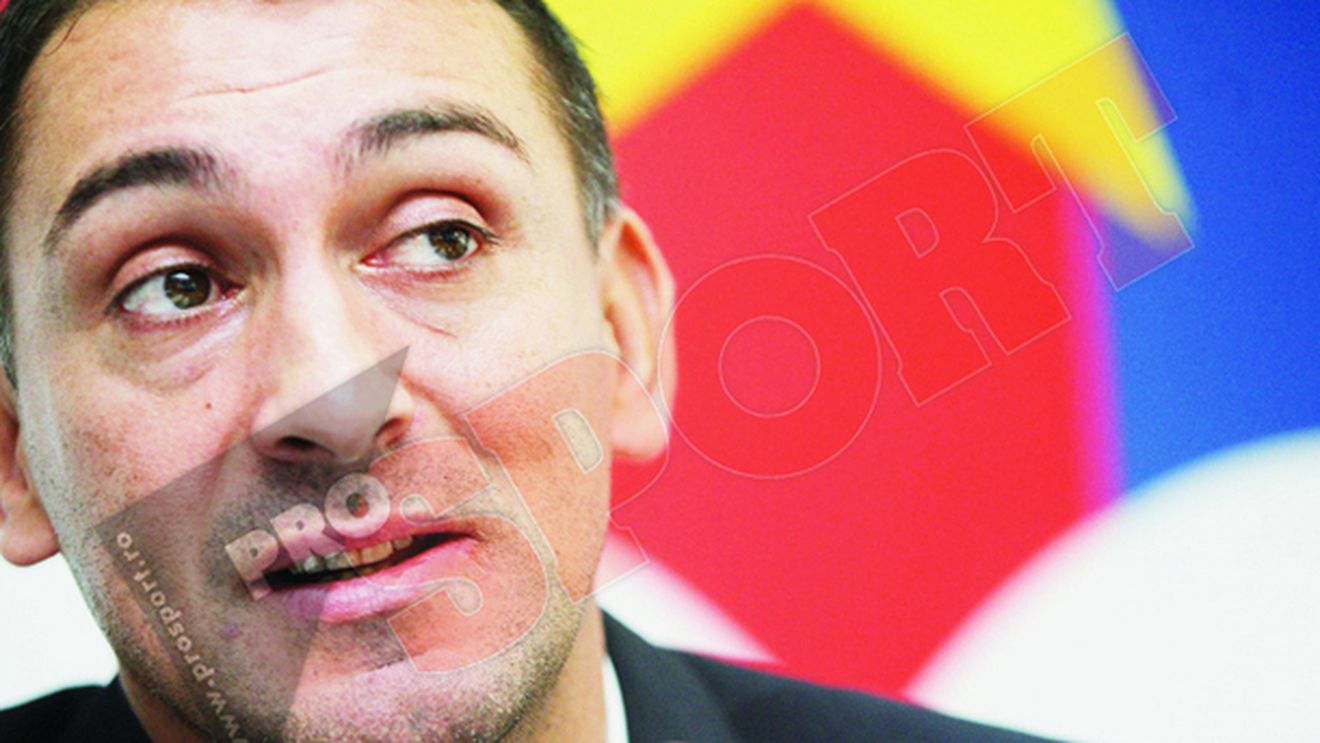 Ilie Dumitrescu: "E o grupă frumoasă, Steaua are șanse de calificare"** Tu ce crezi?