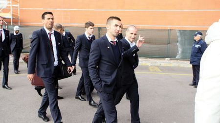 Utrecht a rămas fără echipament pe aeroportul din Napoli!** "Aveți grijă, că altfel o veți păți și voi!"