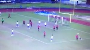 Absolut suberb: asta e reușita anului 2015! VIDEO | Pasă decisivă din foarfecă, gol din foarfecă