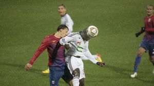 Steliștii, urmăriți din tribune de un fost rapidist:** "Le țin pumnii în Europa, dar vreau ca titlul să meargă în Giulești"