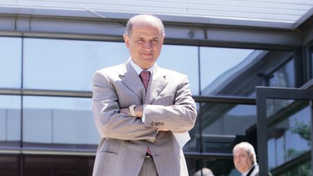 Copos visează la banii șeicilor!** Patronul Rapidului abia așteaptă ca Răzvan să-și rezilieze contractul și să plece cu un titular din Giulești