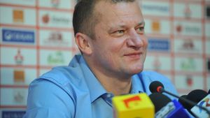 OFICIAL** Dorinel este fericit: a transferat la Mordovia un fundaș și un atacant din Liga I! Cine a semnat cu rușii