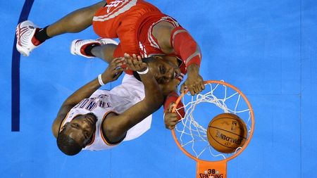 Durant, din nou la capacitate maximă: A marcat 42 de puncte în victoria cu Rockets