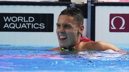 Ghinion cum rar se vede! Fosta mare vedetă a ratat într-un mod incredibil ultima parte a cursei care i-a adus medalia de aur lui David Popovici. EXCLUSIV