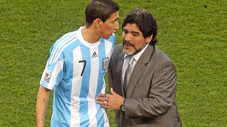 "Furat" de lângă Maradona! Di Maria a făcut vizita medicală pentru Real chiar în Africa de Sud!