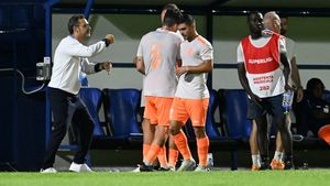 Mihai Teja a făcut praf arbitrajul VAR: „Nu mai înțeleg! Intervine şi întoarce meciul”