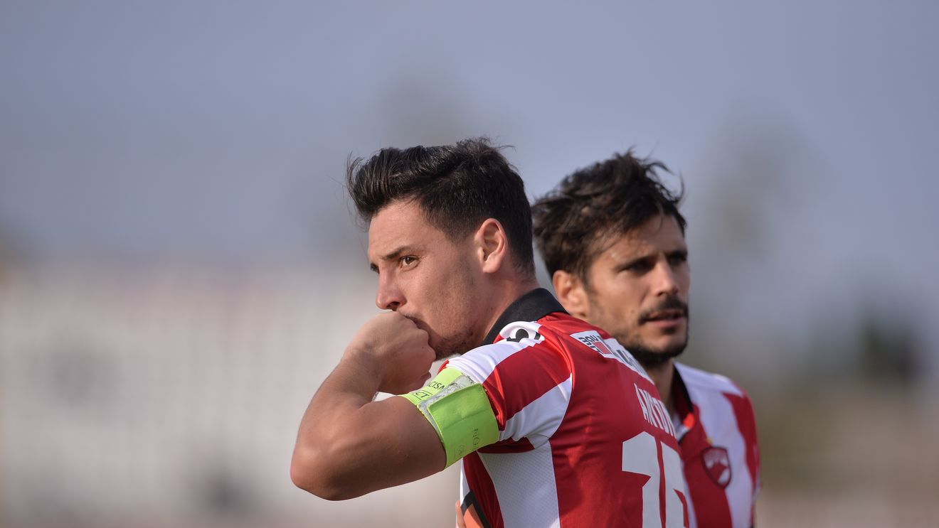 Gândurile lui Anton la despărțirea de Dinamo: "M-am transferat într-un campionat mai puternic decât Liga 1. Vreau să subliniez că nu am fost "disperat" să plec". Mesaje pentru fani și Cosmin Contra