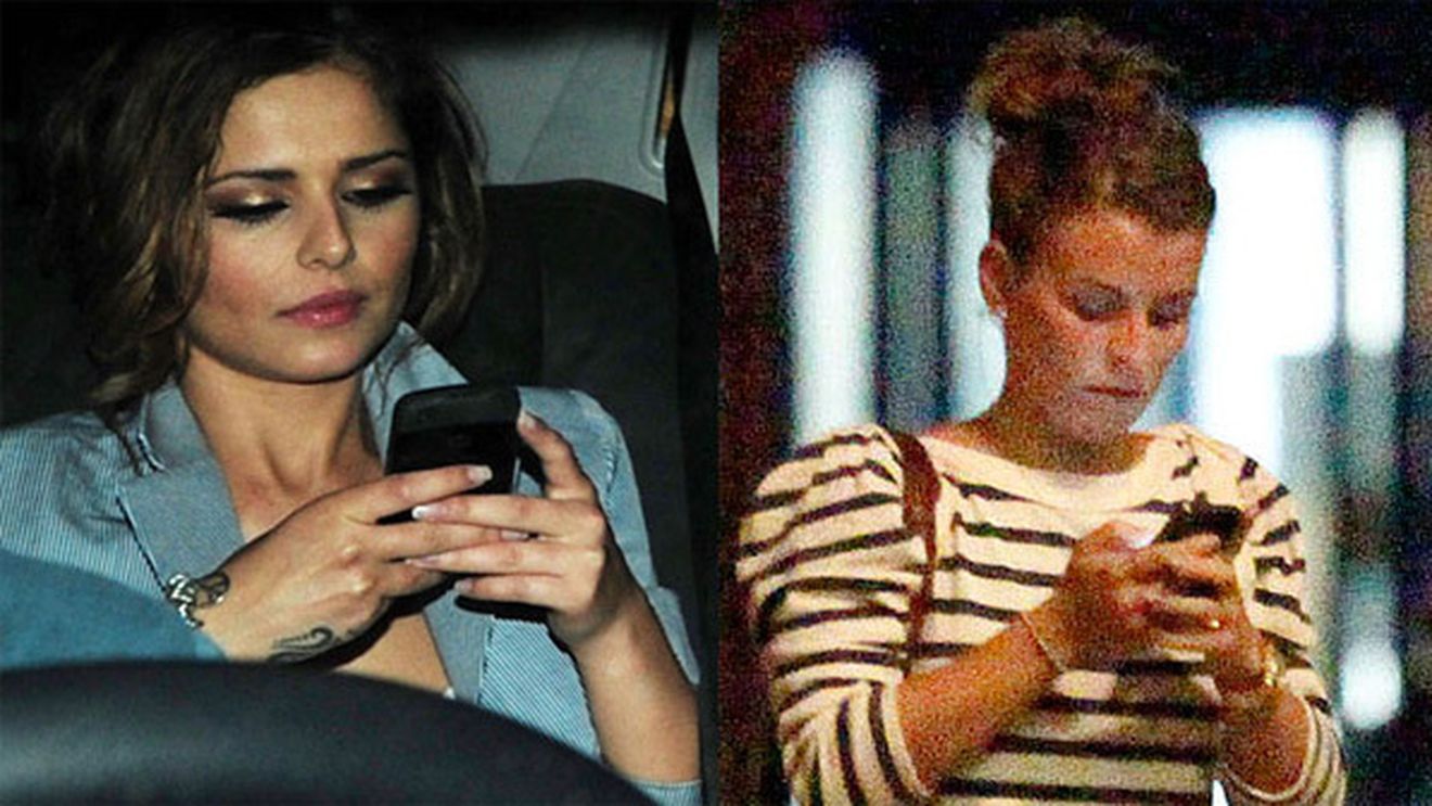 Neveste disperate!** Înșelată și ea de soț, Cheryl Cole își oferă umărul pentru lacrimile lui Coleen Rooney