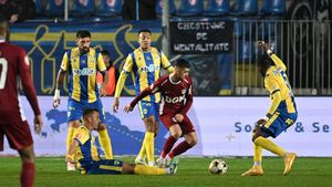 Povestea fotbalistului de la Petrolul, ajuns la meciul 400 în Superligă! A fost antrenat în 15 sezoane de 32 de tehnicieni. SPECIAL