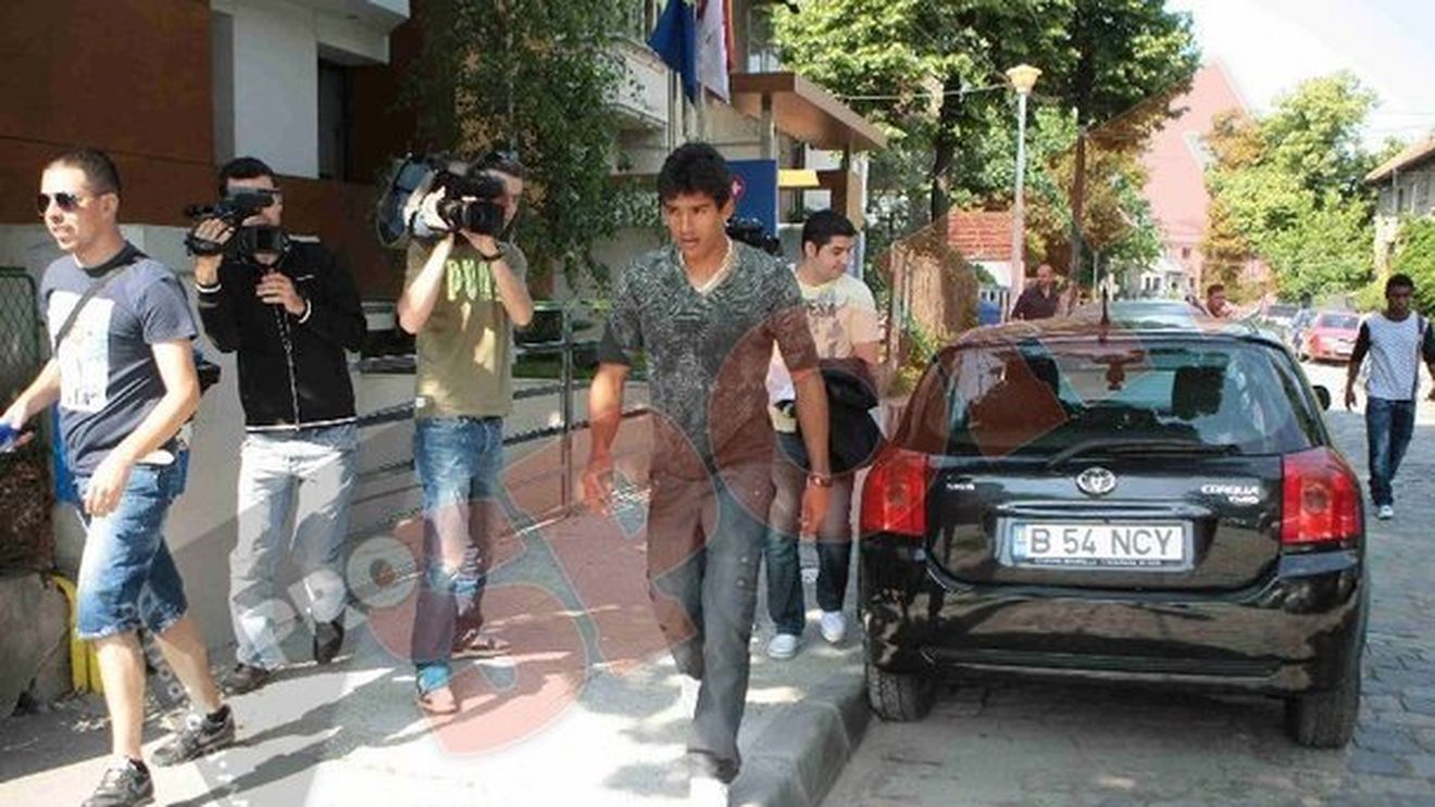 Marcel Popescu: "Am mandat exclusiv pentru Tatu și Wires!** Meme a validat transferurile"