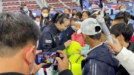 Au apărut și primele filmări cu Shuai Peng! Toți cei care o caută pe jucătoarea dispărută au rămas mască: „E posibil așa ceva?" VIDEO