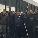 Incidente între galerii înainte de UTA Arad – U Cluj! Fanii celor două echipe au forțat o confruntare, dar au fost opriți de poliție | VIDEO