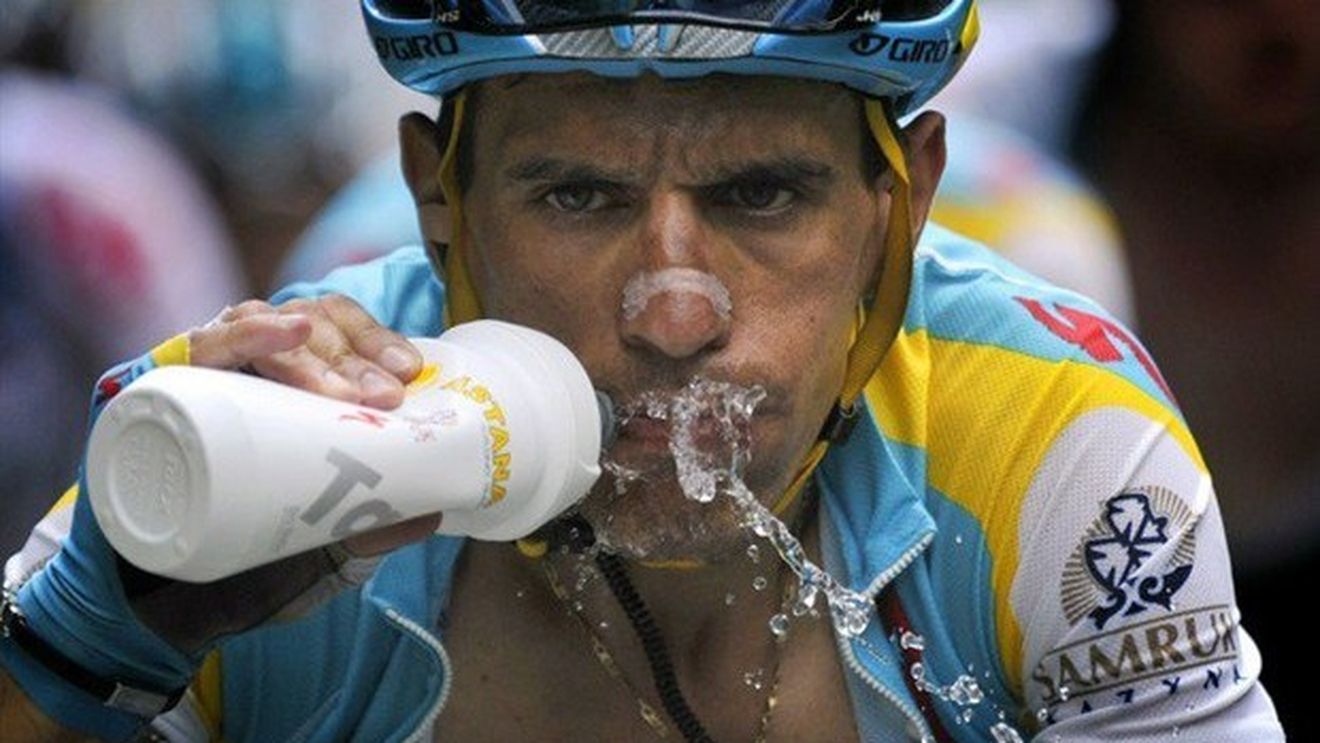 "Albina" norocoasă. Paolo Tiralongo, omul care nu câștigase nicio cursă în 11 ani, și-a trecut în cont a treia victorie în cinci ani în Giro. Aru i-a luat o secundă lui Contador în clasamentul general. Uran a pierdut din nou timp