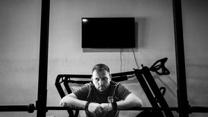 „Diamantul” Florin Cernat era milionar și avea puțin peste 30 de ani când a aflat că are cancer de la o banală aluniță: „Doctorul mi-a zis că am venit prea târziu”