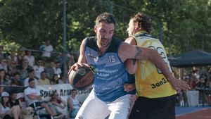 Virgil Stănescu și-a găsit nașul! Un cunoscut muzician din România vine la 3 la 3 pentru a-i pune gigantului bețe-n roate