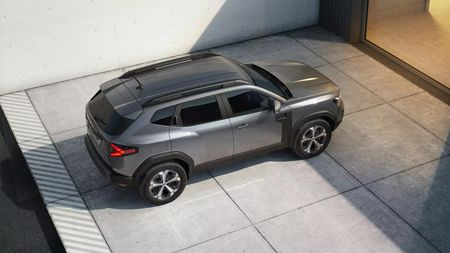 EXTRA Francezii au testat o Dacia Duster hybrid. Ce verdict au dat după ce au condus-o „3.000 de kilometri în toate condițiile”