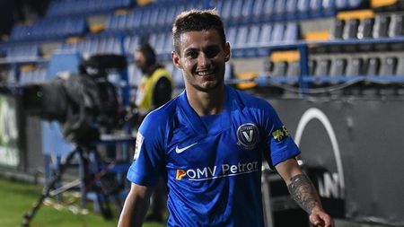 Transferul lui Alex Mățan la Universitatea Craiova se poate realiza! Mihai Rotaru poate merge la negocieri de Viitorul: „Așteptăm oferte pentru orice jucător al nostru” | EXCLUSIV