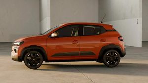 Unde poate fi cumpărată noua Dacia cu doar 3.900 de euro. Cine beneficiază de reducere