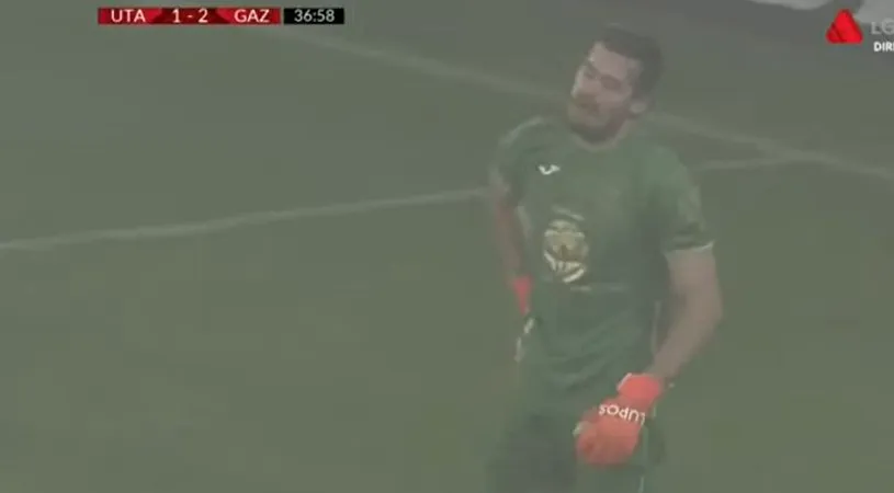 Alexandru Buzbuchi, portarul lui Gaz Metan Mediaș, gafă incredibilă în meciul cu UTA Arad! Nici condițiile meteo nu l-au ajutat | VIDEO