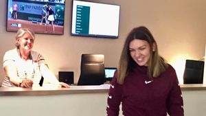 Simona Halep, numai un zâmbet la prima conferință de presă de la Roland Garros 2019. Trei momente care i-au luminat fața și un răspuns de neuitat: "Nu ți-e teamă?"