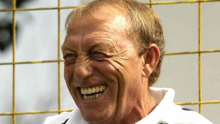 L-a ales pe Gicu Dobrin cel mai mare fotbalist român din toate timpurile în fața lui Gică Hagi: „Spun și de ce: nu avea decât stângul și nu cu capul”