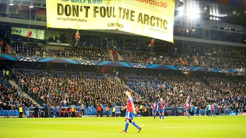 Fără spectatori cu Steaua? UEFA așteaptă raportul observatorului, după incidentul de la Basel - Schalke