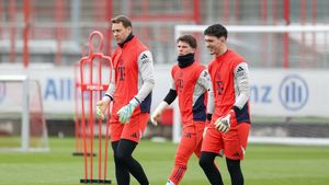 Fotbalistul român de 15 ani a fost promovat de Bayern Munchen la prima echipă. Cum a fost primit de veteranii gigantului german