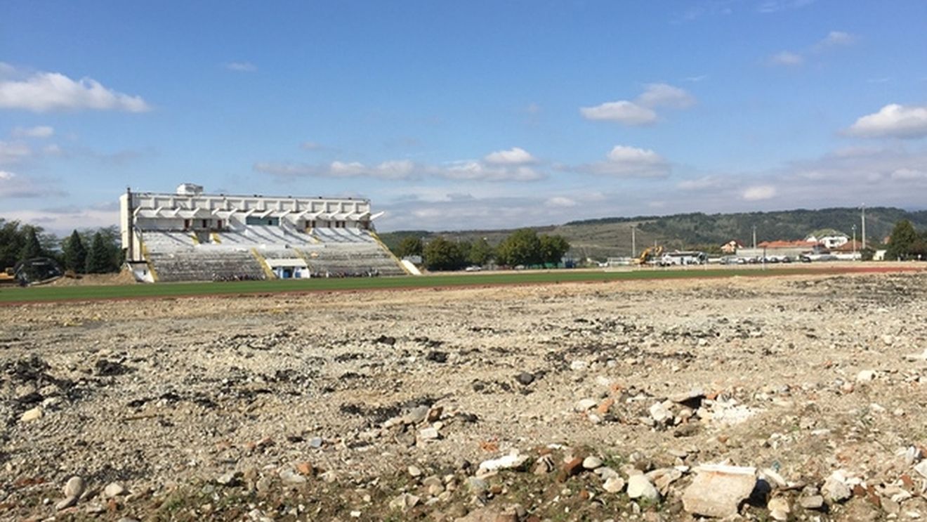 CULISE | "Homeleșii" Tg. Jiu. Pandurii este dată afară de pe terenul din oraș, jucătorii nu vor să se mai antreneze
