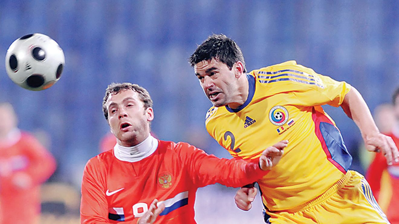 Contra: „Pariați pe România la Euro!"