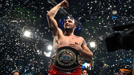 Cristian Ciocan și-a păstrat centura de campion european WBO la grea, după ce l-a făcut KO în repriza a șaptea pe englezul David Price