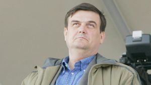 Condescu: "Am împrumutat bani de la Gigi, dar nu mi-a pus nicio condiție să batem pe cineva!"
