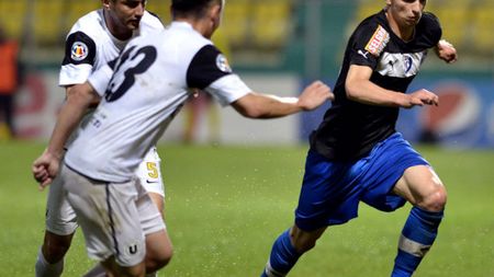 Încă un pas spre titlu | Viitorul - Astra 1-3. Șumudică rămâne pe primul loc, indiferent de rezultatul meciului Steaua - Dinamo. Hagi, nicio victorie în play-off