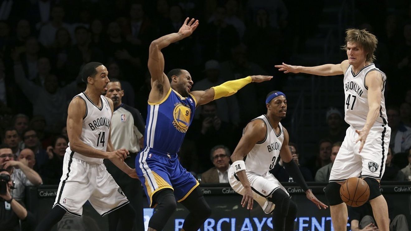 Gata cu victoriile! După zece meciuri câștigate la rând, Warriors a pierdut pe terenul lui Nets