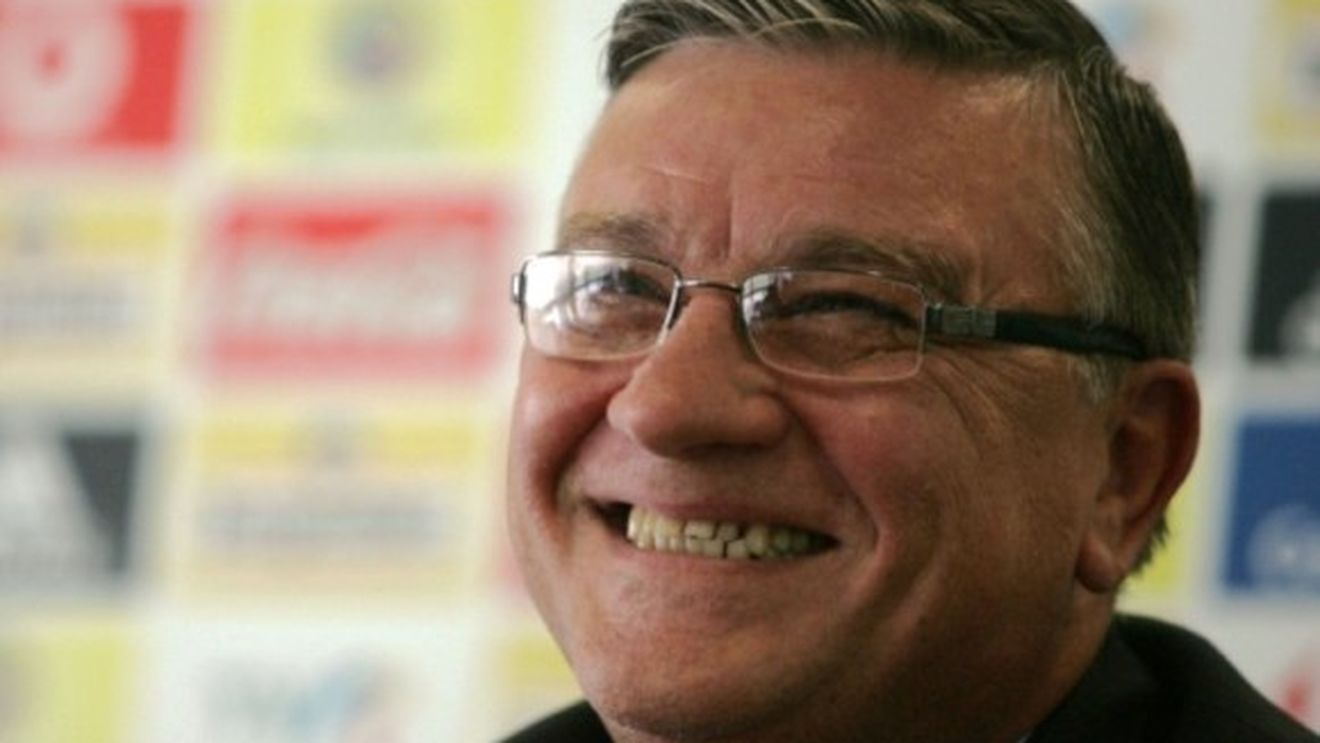 "Sandu poate vorbi oricând cu Blatter să scape Timișoara"