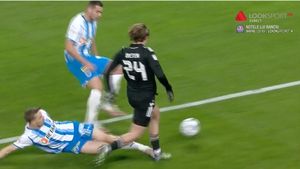 Verdictul celui mai controversat moment, care a decis războiul dintre echipa lui Mihai Rotaru și cea a lui Adrian Mititelu! Marius Avram, mesaj tranșant despre hotărârea lui Marcel Bîrsan la faza-cheie! | EXCLUSIV