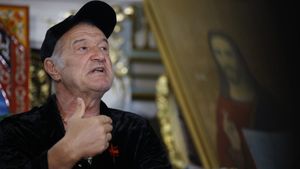 O nouă reacție halucinantă a lui Rizea împotriva lui Gigi Becali: „Oieru' puşcăriaşu', va fi deranj mare. DIICOT colaborează cu ăia din China”