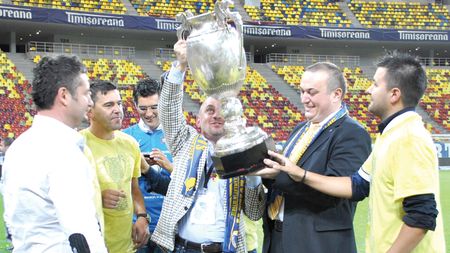 Aduceau mașini din Germania și blugi din Turcia