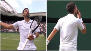 Novak Djokovic a făcut show pe teren în timpul finalei de la Wimbledon! Gesturi ironice către spectatori și reproșuri la adresa arbitrului | FOTO & VIDEO