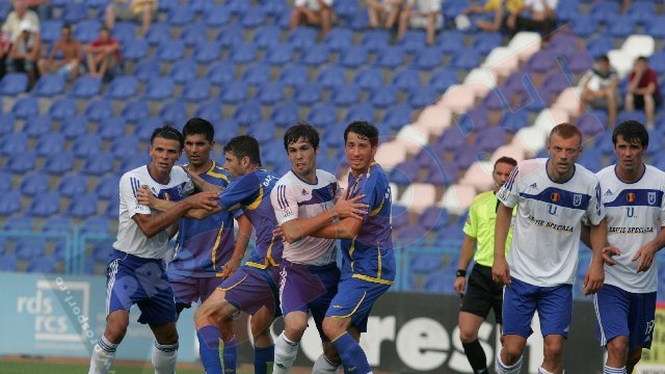 FOTO Dublu duel fratricid în Bănie! Vezi cine sunt "frații"!