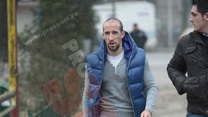 EXCLUSIV** Becali a lăsat la preț, dar tot nu s-a înțeles cu francezii: a "TURBAT" când a aflat ultima OFERTĂ‚! Transferul lui Latovlevici la St Etienne, în IMPAS