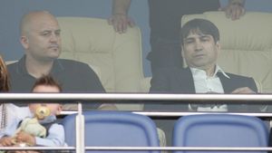 Un nou SCANDAL la Știința! Mititelu vrea să-l dea afară pe Cristescu:** "Nu putem continua așa, trebuia să fie un apropiat al clubului, nu al lui Piți"