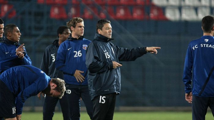 Becali vrea să scape de Ilie Stan în iarnă! O variantă pică din start:** "În niciun caz nu se pune problema să antrenez Steaua prea curând"