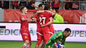 Dinamo a acceptat oferta. Fotbalistul a fost transferat oficial