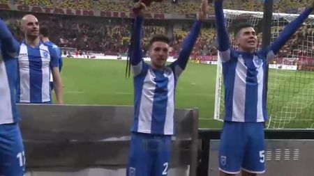 Jucătorii au greșit, clubul a trebuit să "spele imaginea". CS U Craiova, nevoită să-și ceară scuze pe site-ul oficial din cauza gesturilor fotbaliștilor