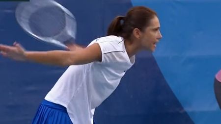 Româncele au părăsit cu scandal turneul de tenis de la Jocurile Olimpice! Motivul pentru care Raluca Olaru a făcut o criză de nervi pe teren | VIDEO