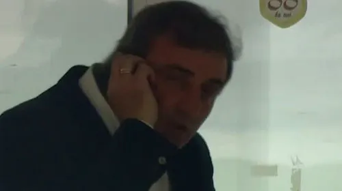 Ă‚sta e coșmarul cel mare al lui Reghe: „Să ferească Dumnezeu să sune iar telefonul!”** Un jucător e pus la zid: „De ce nu se plângea Bicfalvi, de ce nu a făcut figuri Chiricheș?”