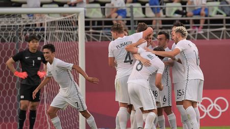 Surpriză uriașă în grupa României de la Jocurile Olimpice! Singurul gol în Noua Zeelandă - Coreea de Sud a fost decis de VAR