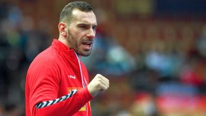 Dinamo, transfer de senzație! Portarul naționalei Serbiei a semnat